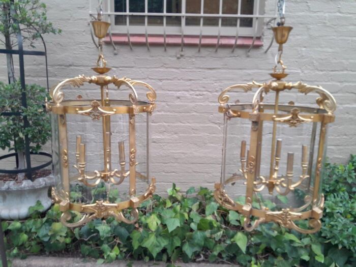 A 20th Century Rare Pair of Brass Lanterns - Image 2