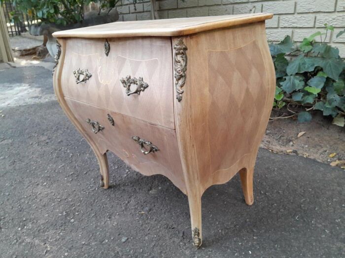 A 20th Century French Style Walnut and Inlaid Bombe Chest of Drawers with Gilt Mounts with Marble top and In A Contemporary Bleached Finish - Image 3