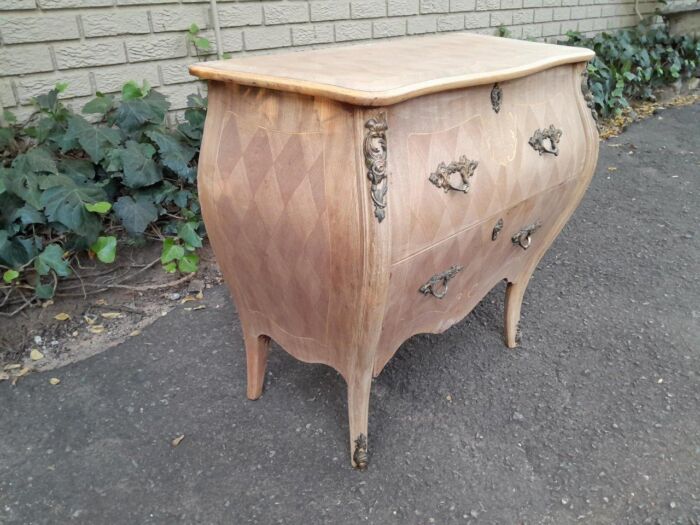 A 20th Century French Style Walnut and Inlaid Bombe Chest of Drawers with Gilt Mounts with Marble top and In A Contemporary Bleached Finish - Image 4
