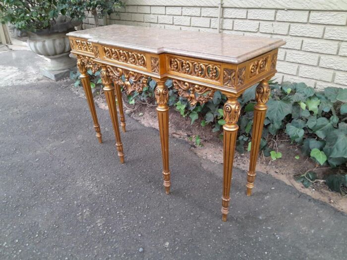 A 20TH Century French Style Gilt Console Table with Marble Top - Image 4