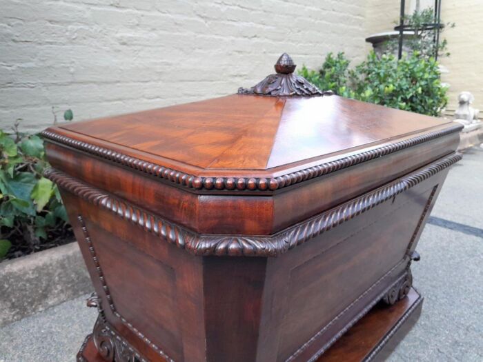 A 19th Century Flame Mahogany Wooden Carved  Cellarette on Carved Feet (Interior with Lead Lining for Wine Bottles and Ice) - Image 5