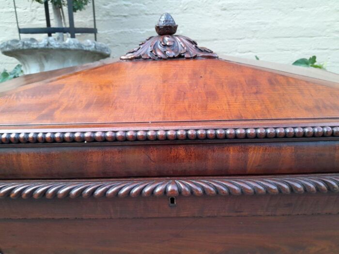 A 19th Century Flame Mahogany Wooden Carved  Cellarette on Carved Feet (Interior with Lead Lining for Wine Bottles and Ice) - Image 6