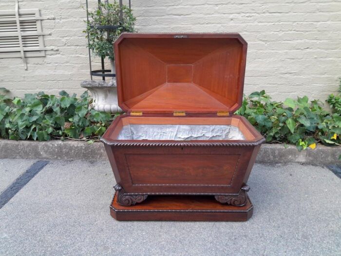 A 19th Century Flame Mahogany Wooden Carved  Cellarette on Carved Feet (Interior with Lead Lining for Wine Bottles and Ice) - Image 8