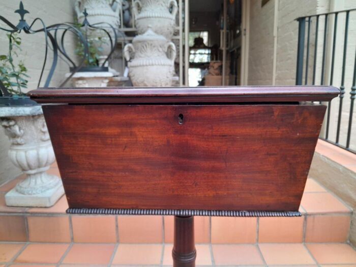 An Early 19th Century Regency Mahogany Tea Poy on Stand - Image 6