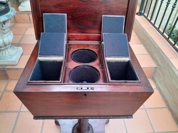 An Early 19th Century Regency Mahogany Tea Poy on Stand - Image 9