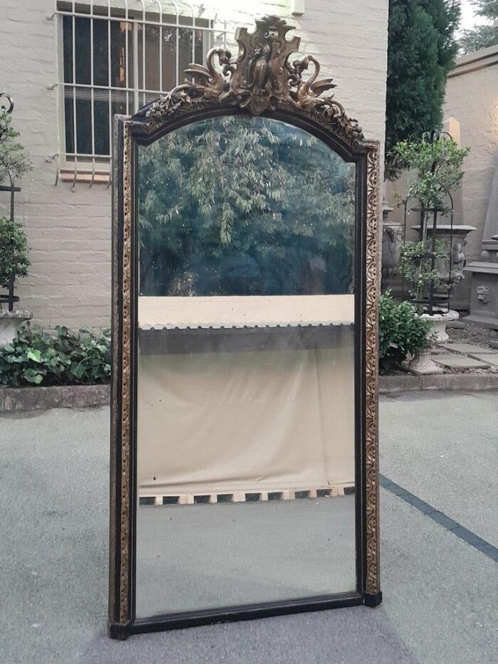A 20TH Century Carved Gilt-Wood Mirror of Large Proportions - Image 4