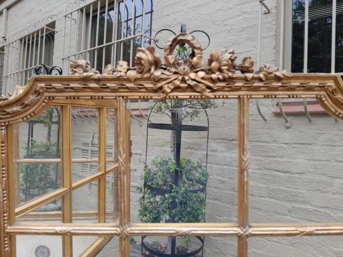 A Late 19th/Early 20TH Century French Carved Wooden Gilt Three Panel Screen With Mirrored Top Panels - Image 7