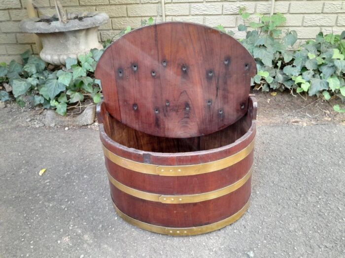 A Late 19th Century Cape Teak and Brass-bound  Pekel Balie,with Detachable Lid and Brass Bands - Image 6