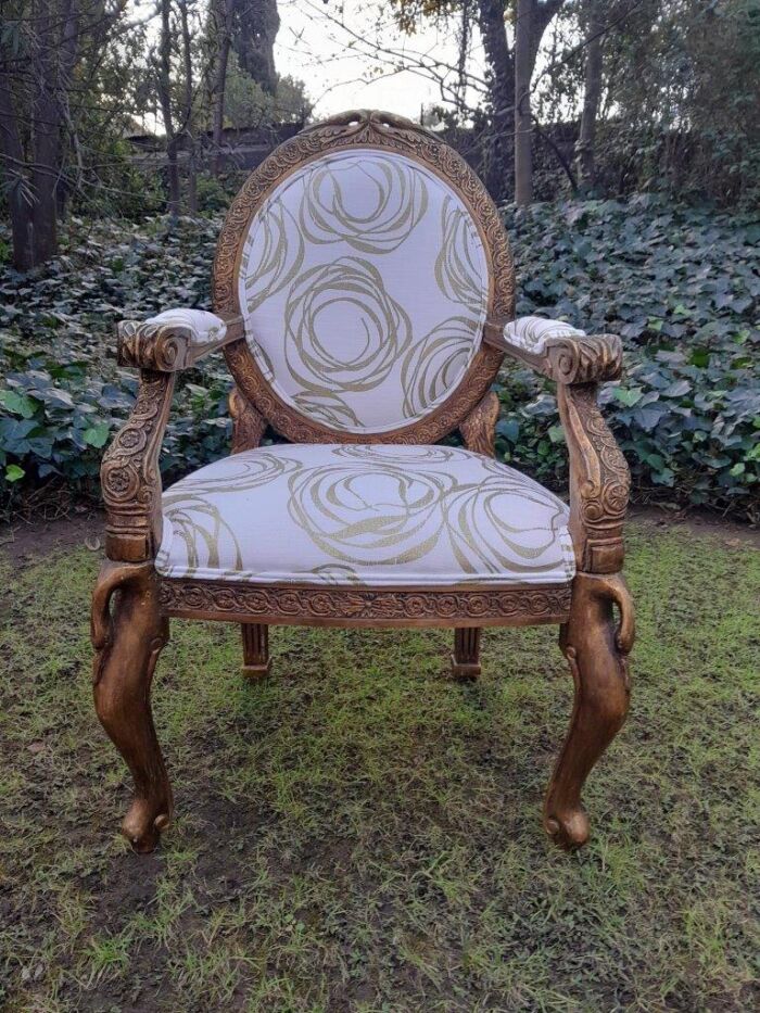 A Pair of 20th Century Style Gilt Arm Chairs - Image 6