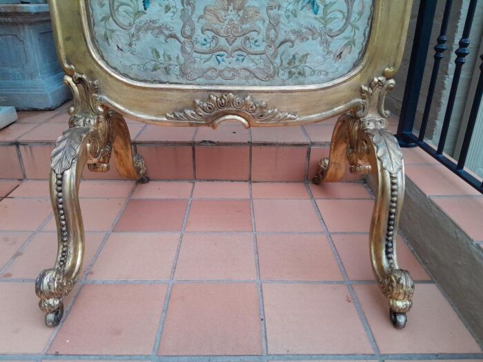 An Antique Circa 1900 French Gilt Screen with Original Castors - Image 12