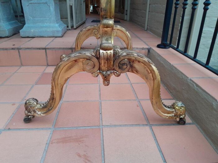 An Antique Circa 1900 French Gilt Screen with Original Castors - Image 16