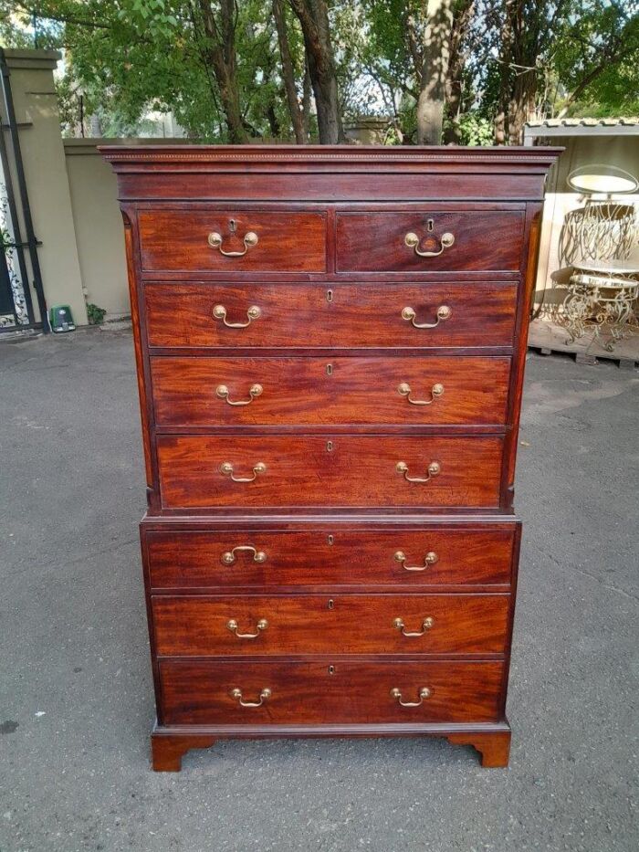An 18th Century Georgian Mahogany Chest on Chest With Brass Handles - Image 4