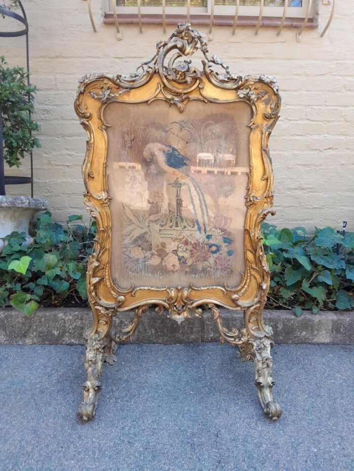 A 20TH Century French Louis XV Style Ornately Carved Giltwood Fire Screen With Tapestry