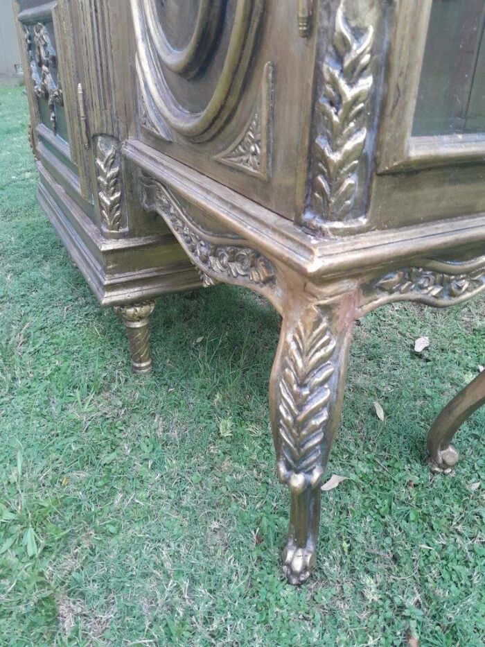 A 20th Century French Style Three Division and Large Ornately Carved and Hand-Gilded Display Cabinet ND - Image 6