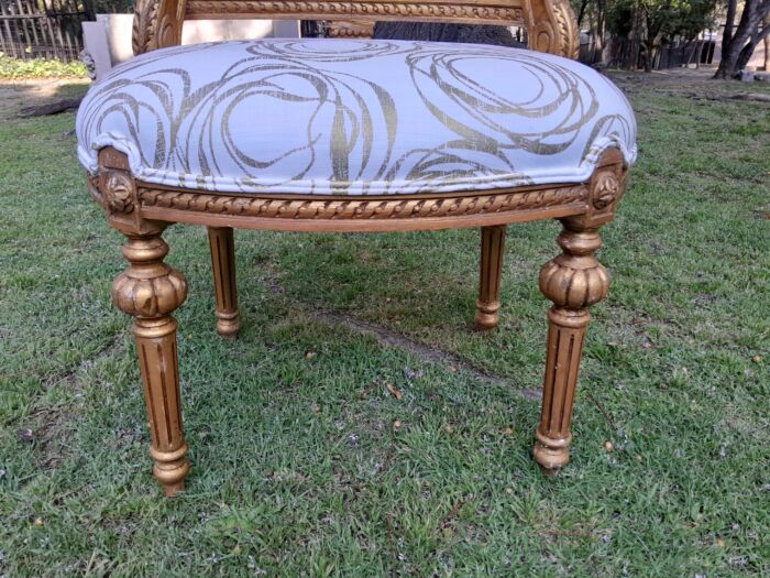 A Pair of French Louis XVI Style Curved Back Vanity Chairs / Accent Stools / Side Chairs / Stools / Ottomans (A) - Image 8