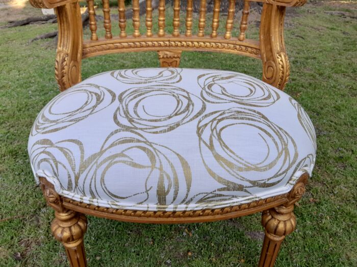A Pair of French Louis XVI Style Curved Back Vanity Chairs / Accent Stools / Side Chairs / Stools / Ottomans (A) - Image 9