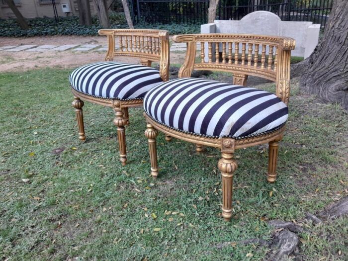 A Pair of French Louis XVI Style Curved Back Vanity Chairs / Accent Stools / Side Chairs / Stools / Ottomans - Image 9
