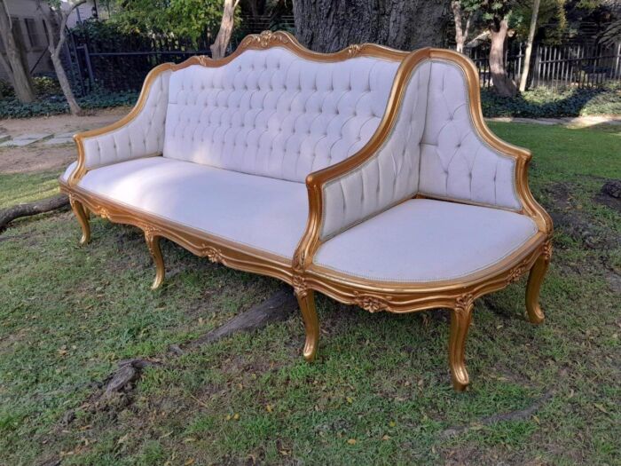 A 20th Century French Style Gilt Wood Large Conversation Settee - Image 3