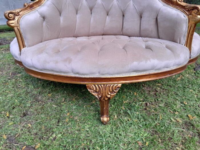 A 20th Century French Style Circular Gilt Wood Conversation Settee - Image 7