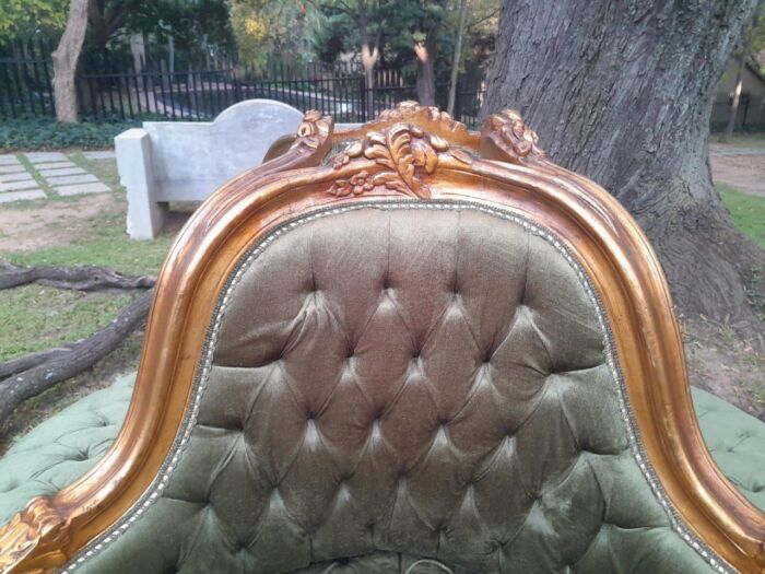 A 20th Century French Style Circular Gilt Wood Conversation Settee - Image 15