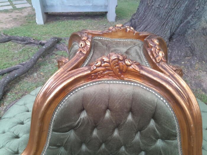 A 20th Century French Style Circular Gilt Wood Conversation Settee - Image 16