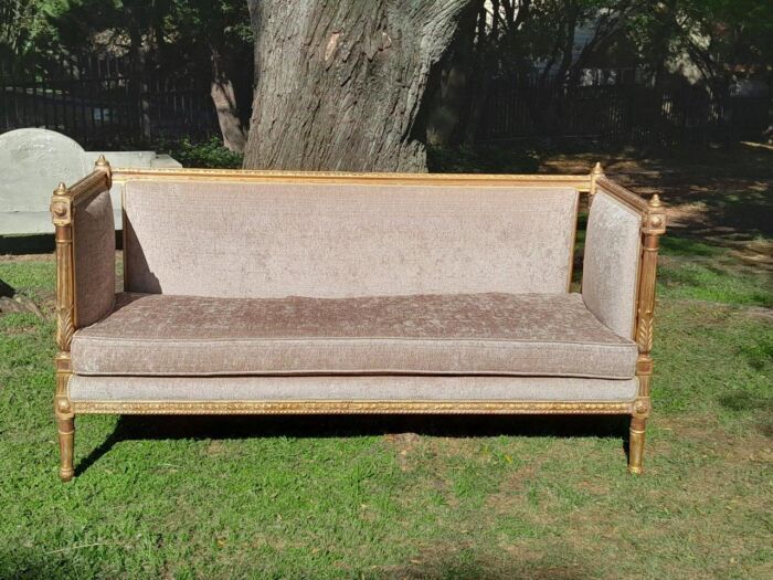 A French Louis XVI Style Carved Giltwood Settee / Day Bed - Image 3