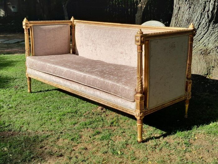 A French Louis XVI Style Carved Giltwood Settee / Day Bed - Image 4
