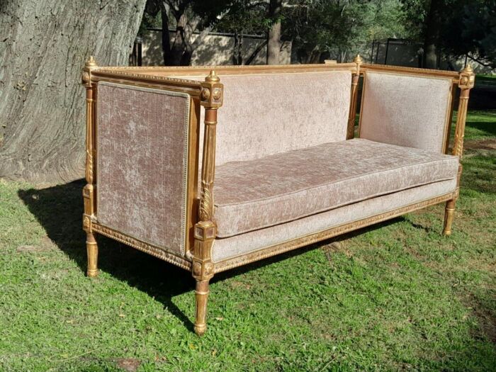 A French Louis XVI Style Carved Giltwood Settee / Day Bed - Image 5