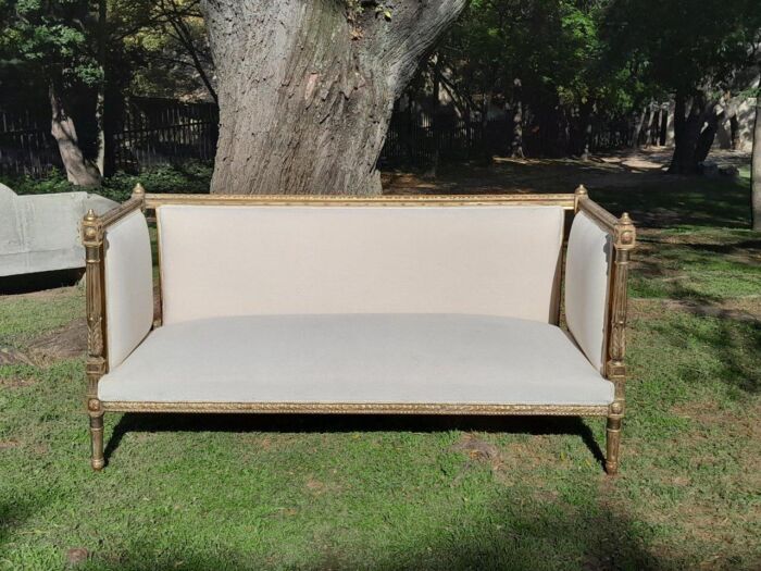 A French Louis XVI Style Carved Giltwood Settee / Day Bed - Image 13