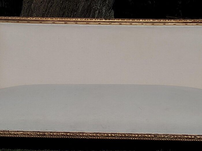 A French Louis XVI Style Carved Giltwood Settee / Day Bed - Image 21