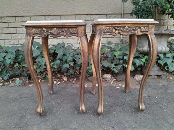 A 20TH Century French Style Pair Of Carved And Gilded Side Tables With Marble Tops - Image 2