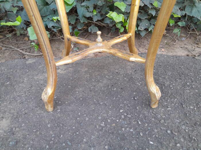 A 20TH Century French Style Pair Of Carved And Gilded Side Tables With Marble Tops - Image 6