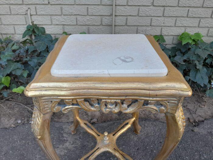 A 20TH Century French Style Pair Of Carved And Gilded Side Tables With Marble Tops - Image 7