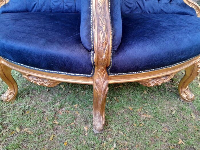 A 20th Century French Style Gilt Wood Circular Conversation Settee - Image 9