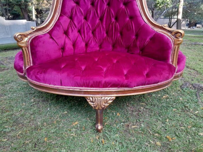 A 20th Century French Style Gilt Wood Circular Conversation Settee - Image 7