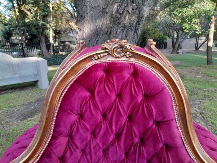 A 20th Century French Style Gilt Wood Circular Conversation Settee - Image 8