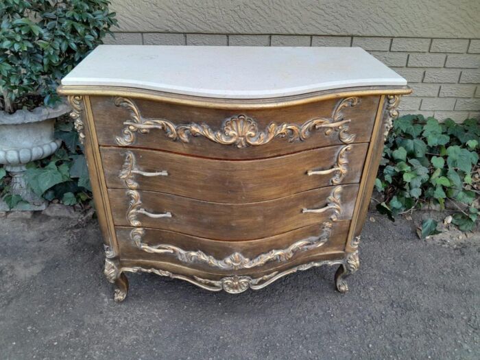 A French Style Ornate and Gilded Chest of Drawers with Marble Top - Image 3