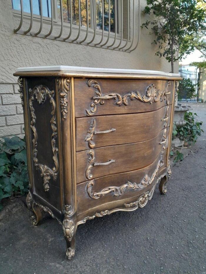 A French Style Ornate and Gilded Chest of Drawers with Marble Top - Image 5