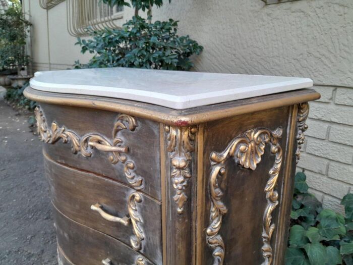 A French Style Ornate and Gilded Chest of Drawers with Marble Top - Image 8