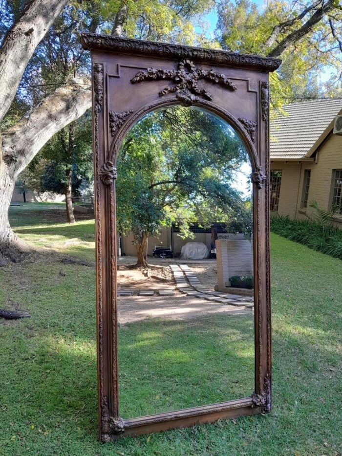A French Style Ornately Carved and Gilded Bevelled Mirror of Large Proportions - Image 4