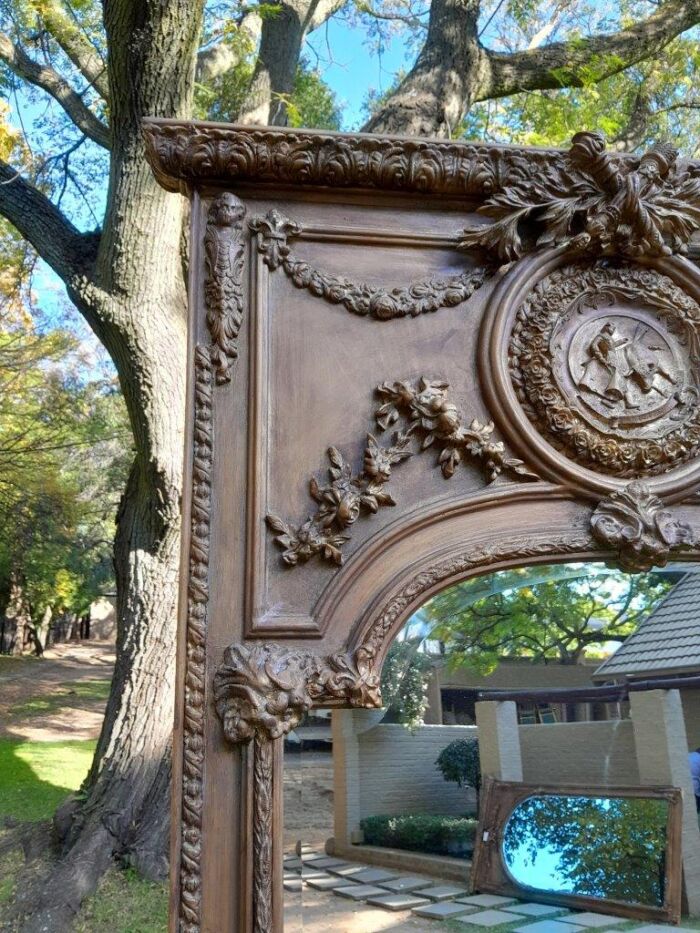 A French Style Ornately Carved and Gilded Bevelled Mirror of Large Proportions - Image 13