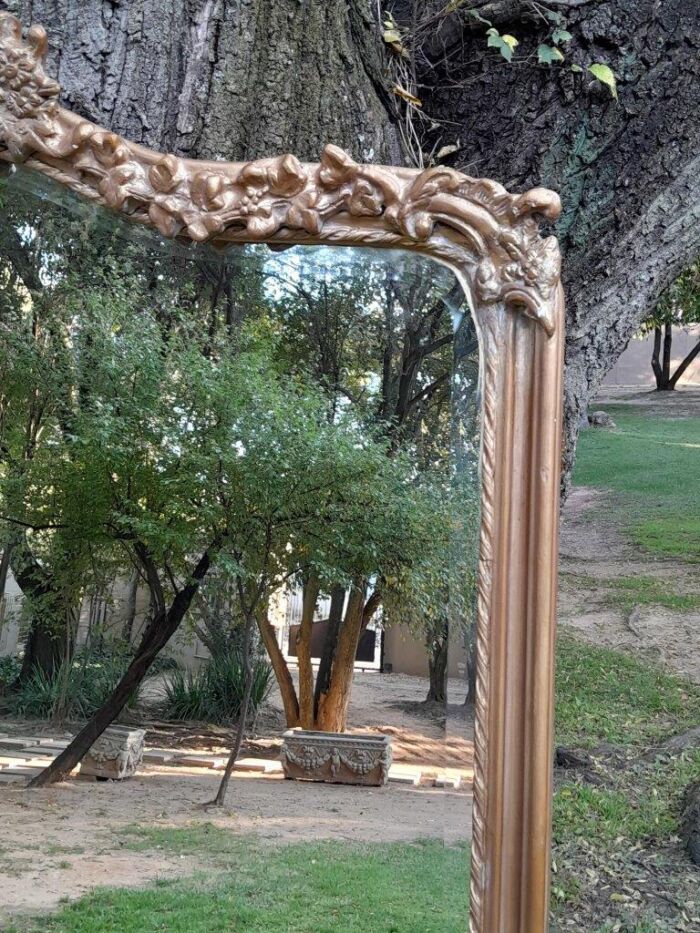 A French Style Ornately Carved and Gilded Bevelled Mirror of Large Proportions - Image 6