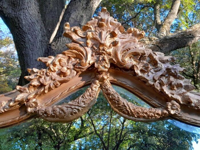 A French Rococo Style Ornately Carved & Gilded Bevelled Mirror - Image 14