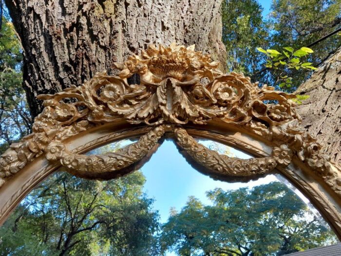 A French Rococo Style Ornately Carved & Gilded Bevelled Mirror - Image 6