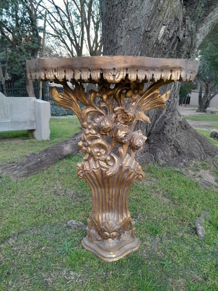 A Pair of Medium French Style Carved and Gilded Wall Sconces Or Console Tables with Cream Marble Tops - Image 5