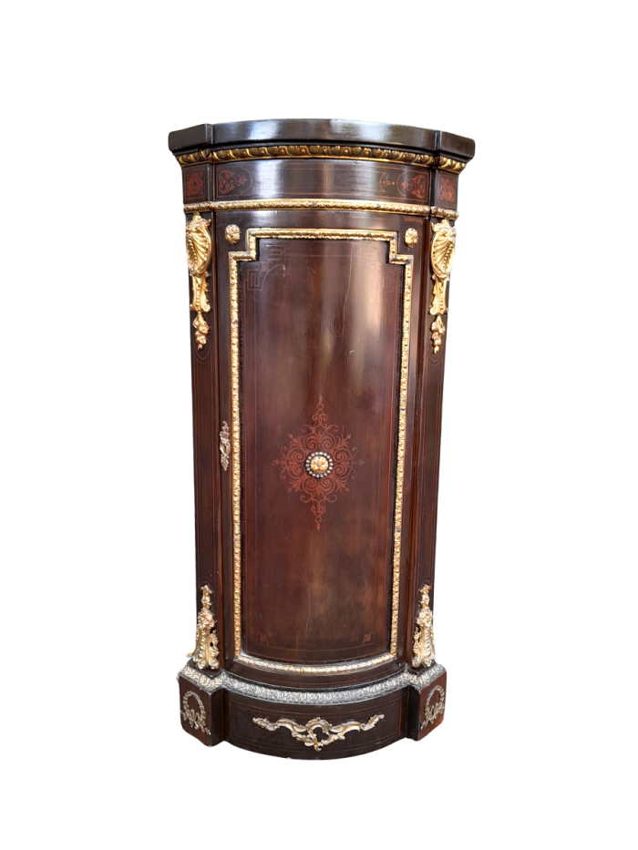 An Early 20thC French Style Mahogany Cabinet with Gilt Mounts, Gallery and Inlay