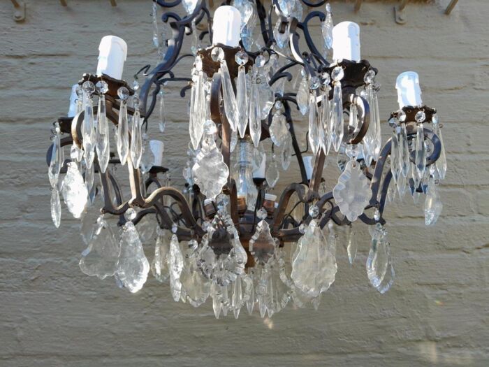 A 20TH Century French Style Crystal Chandelier - Image 3