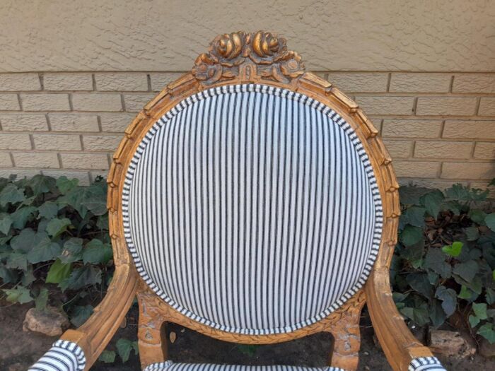 A 20TH Century French Style Pair Of Ornately Carved Giltwood Armchairs - Image 10