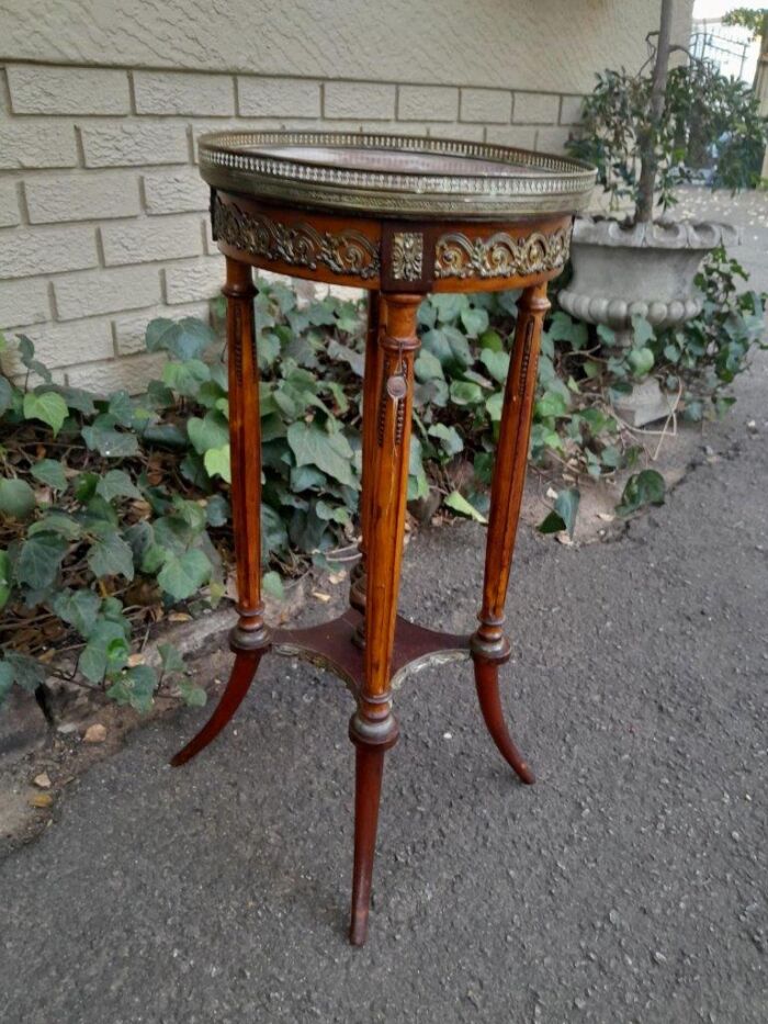 A 19th Century French Gilt and Walnut Gueridon Table with Marble With 'Pari /  France Certified Label Over One Hundred Year - Image 4