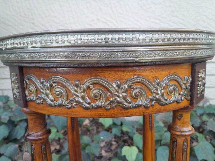 A 19th Century French Gilt and Walnut Gueridon Table with Marble With 'Pari /  France Certified Label Over One Hundred Year - Image 8